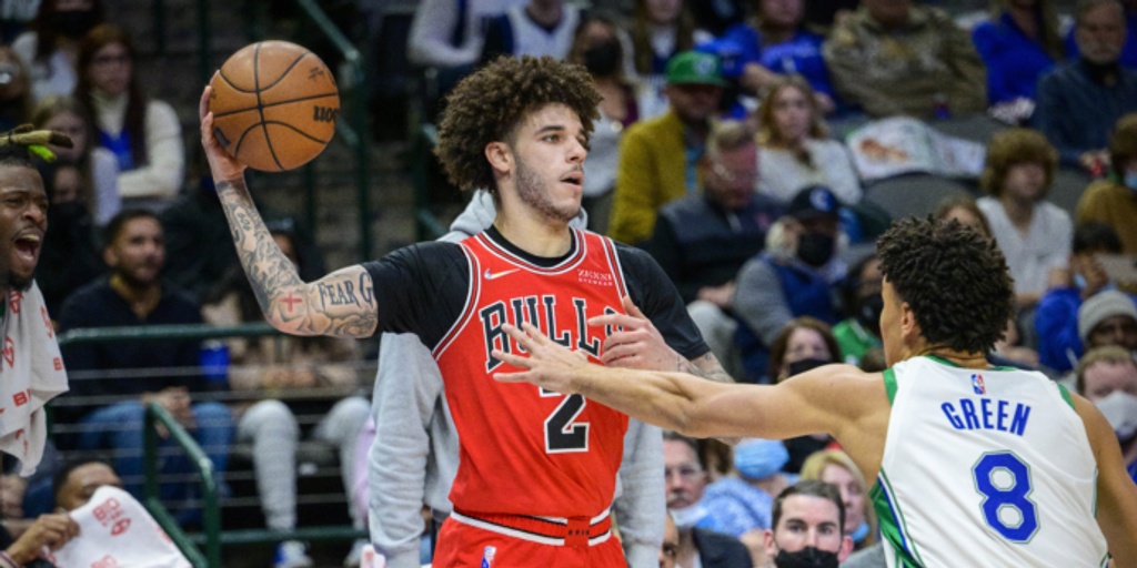 Report: Bulls expected to shut down Lonzo Ball for season
